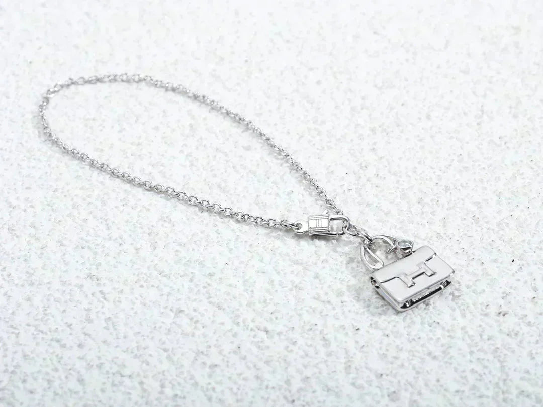 [Lucky Star]AMULETTE PEDANT SILVER NECKLACE