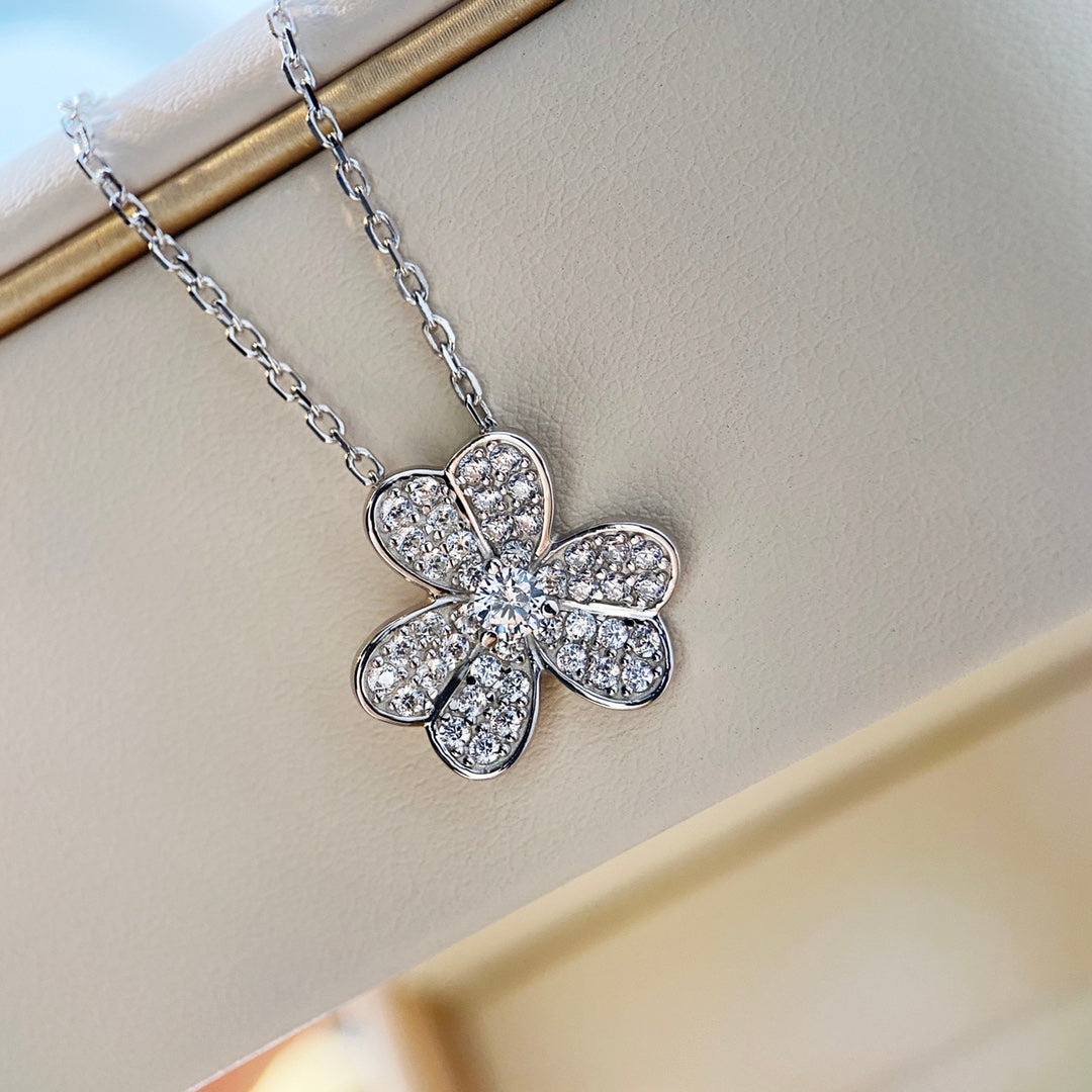 [Lucky Star]CLOVER DIAMOND NECKLACE SILVER