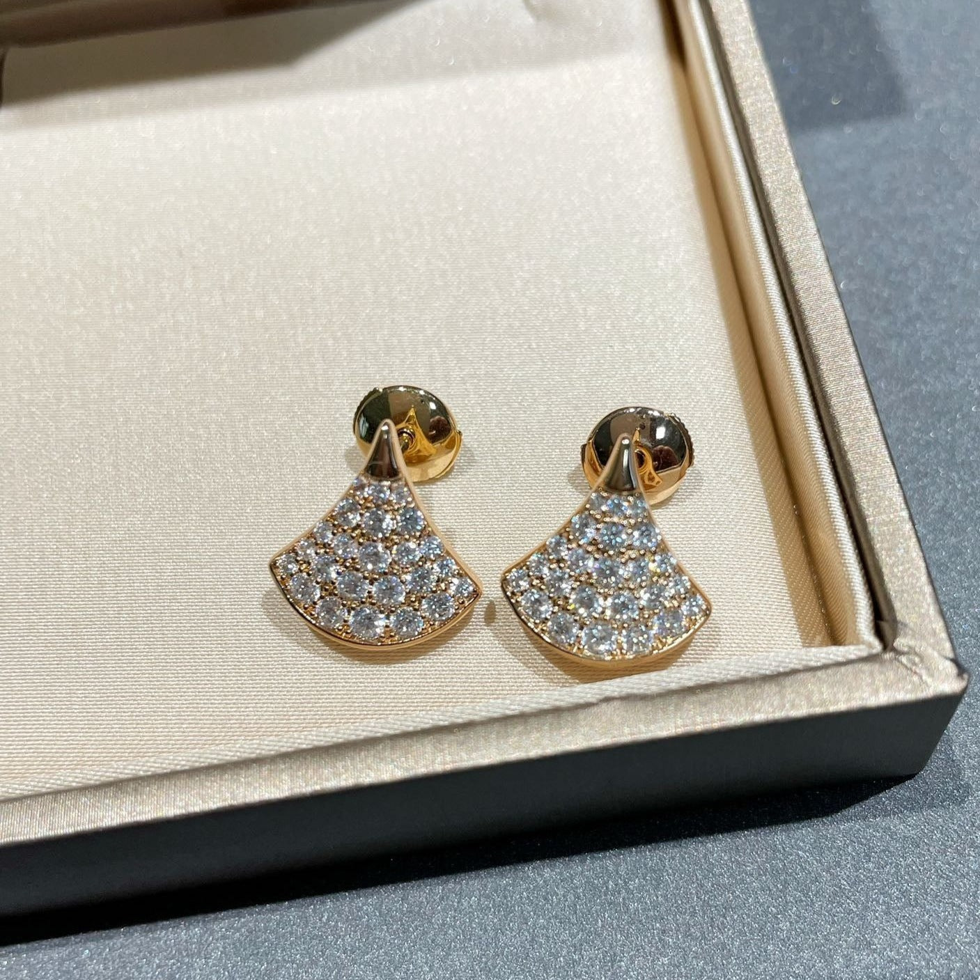 [Lucky Star]DREAM STUD EARRINGS DIAMOND