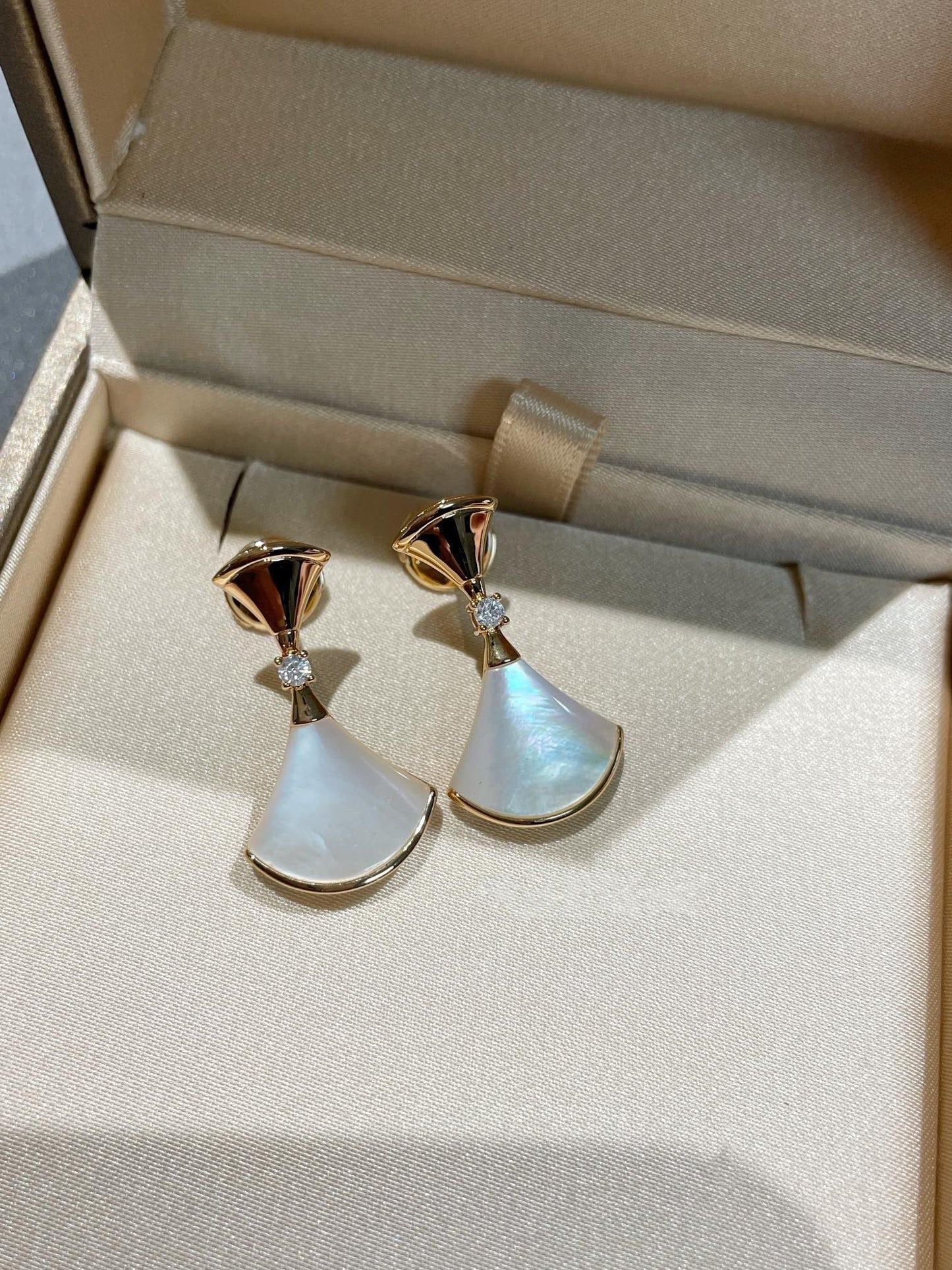 [Lucky Star]DREAM MOP 1 DIAMOND EARRINGS
