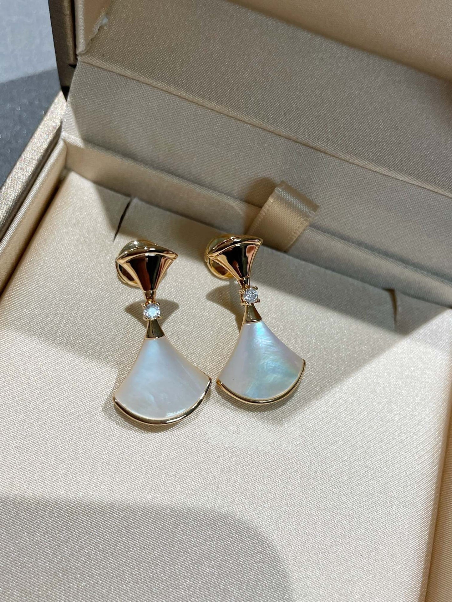 [Lucky Star]DREAM MOP 1 DIAMOND EARRINGS
