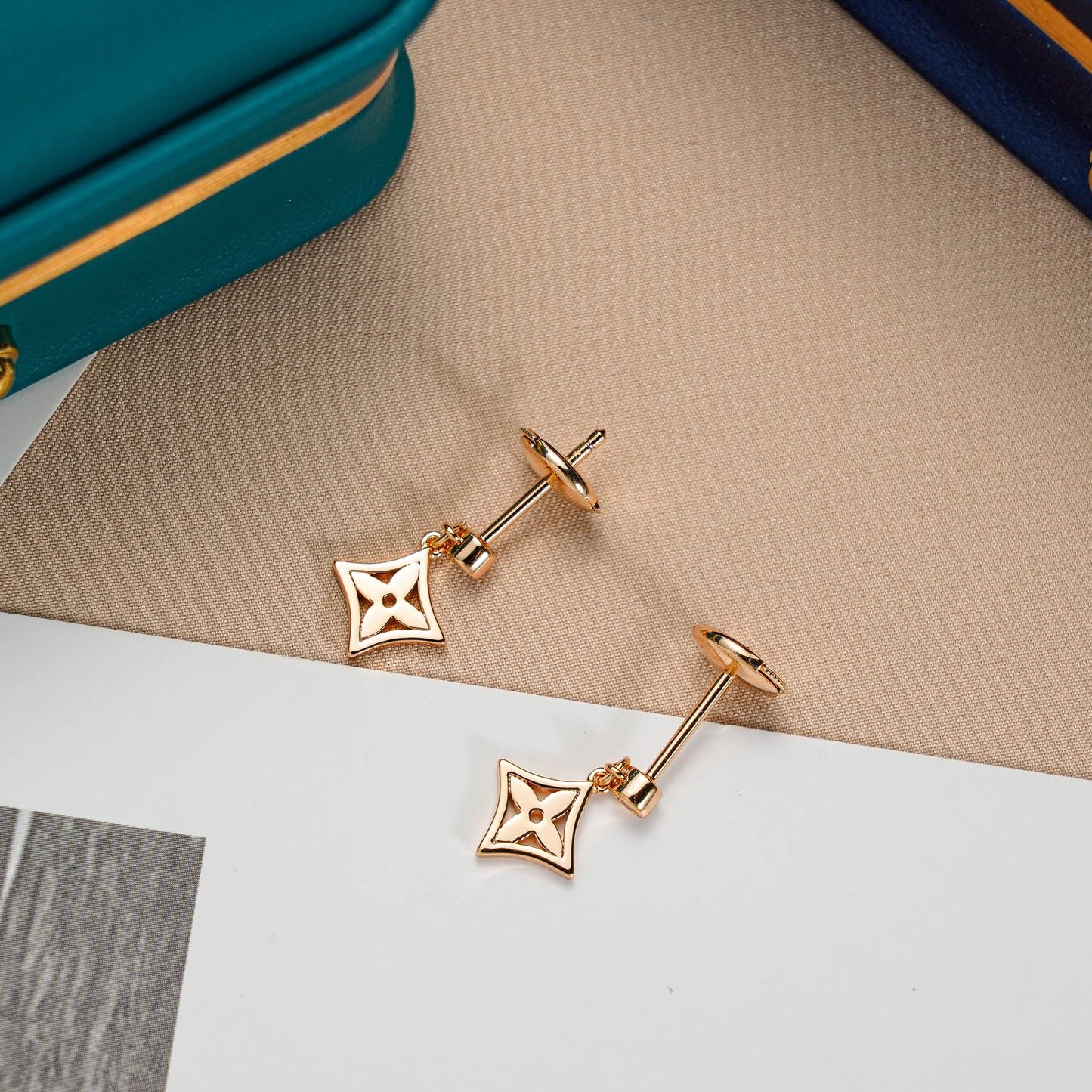 [Lucky Star]STAR EARRINGS GOLD