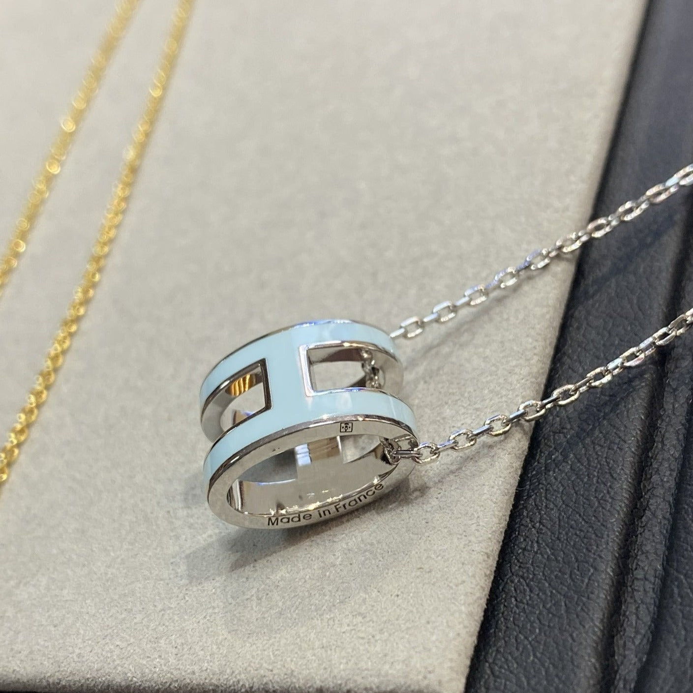 [Lucky Star]POP H LIGHT BLUE NECKLACE