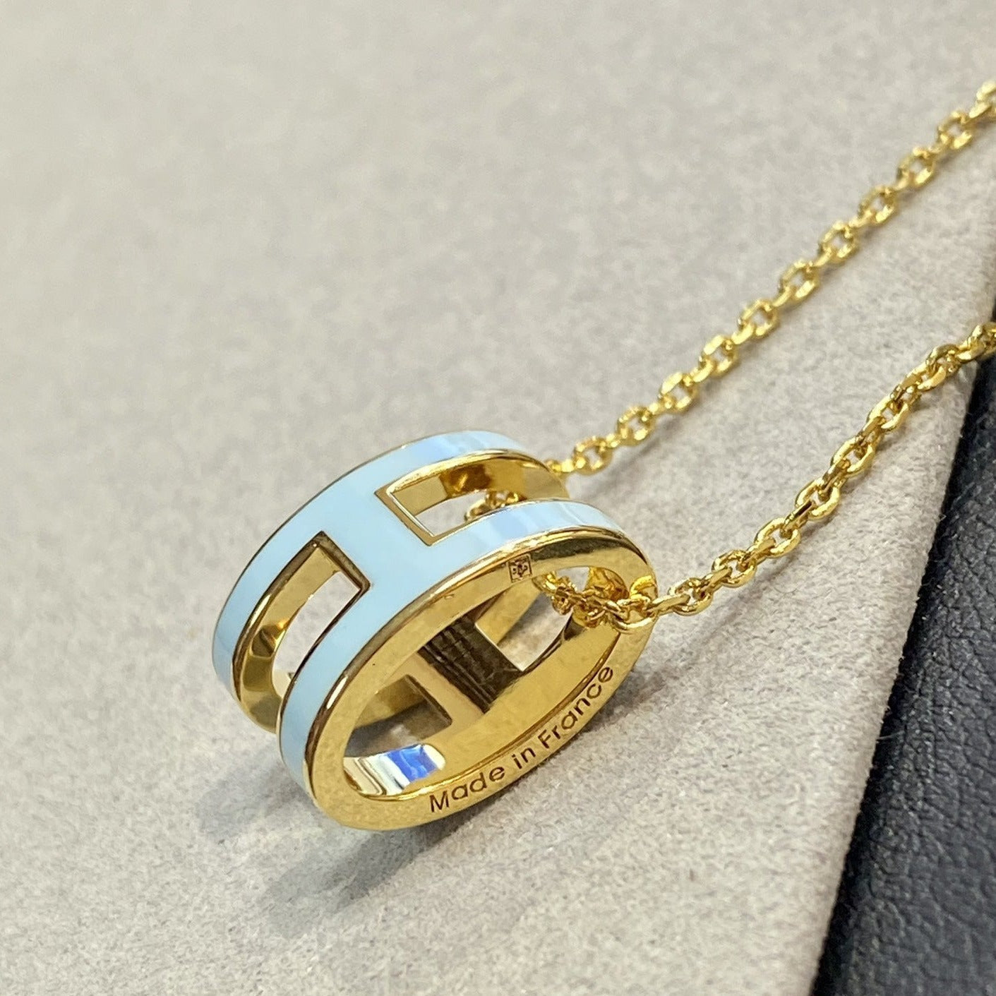 [Lucky Star]POP H LIGHT BLUE NECKLACE
