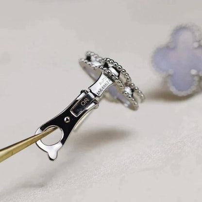[Lucky Star]CLOVER MEDIUM 1 MOTIFS  WHITE MOP EARRINGS SILVER