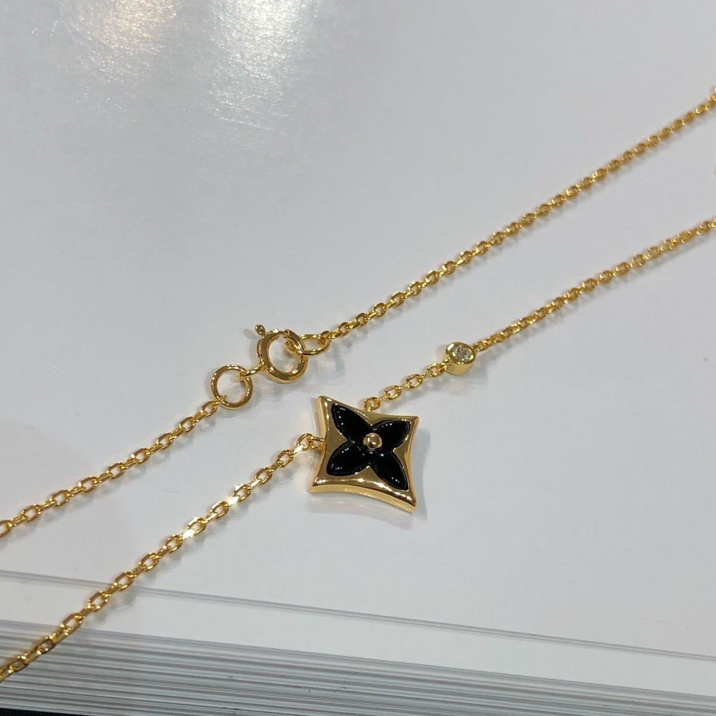 [Lucky Star]STAR BLACK MOP NECKLACE