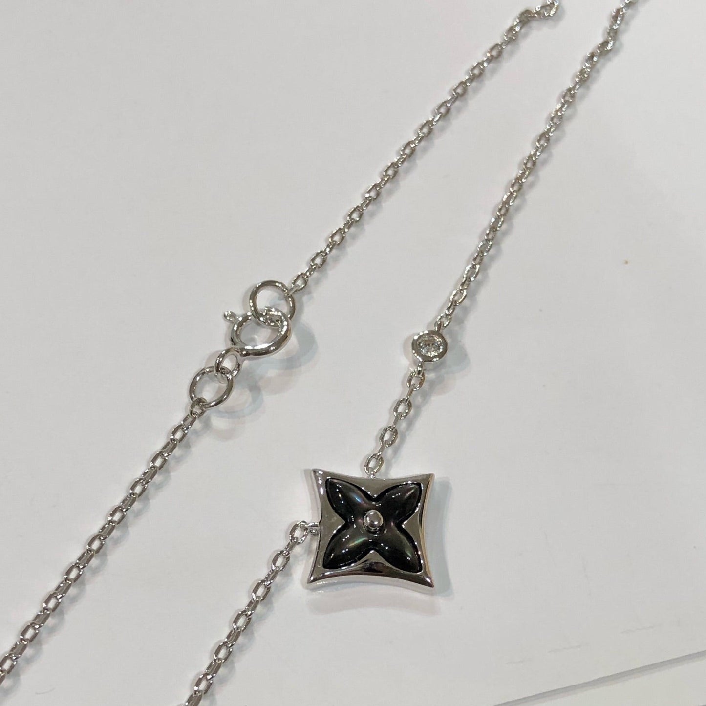 [Lucky Star]STAR BLACK MOP NECKLACE