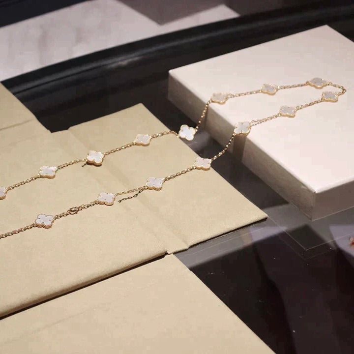 [Lucky Star]CLOVER 20 MOTIFS WHITE MOP NECKLACE