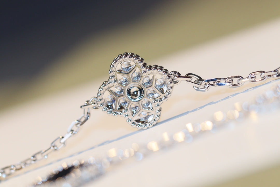 [Lucky Star]CLOVER 20 MOTIFS ONYX DIAMOND SILVER