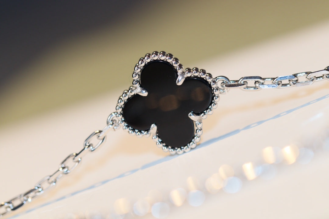 [Lucky Star]CLOVER 20 MOTIFS ONYX DIAMOND SILVER