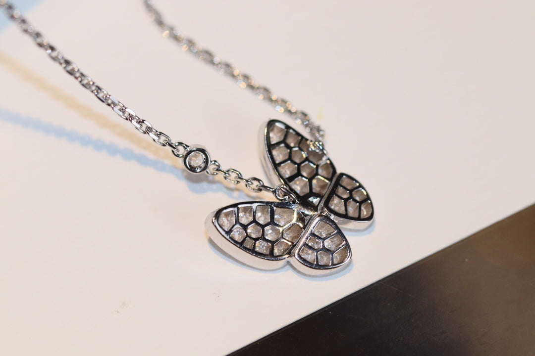 [Lucky Star]BUTTERFLY DIAMOND NECKLACE