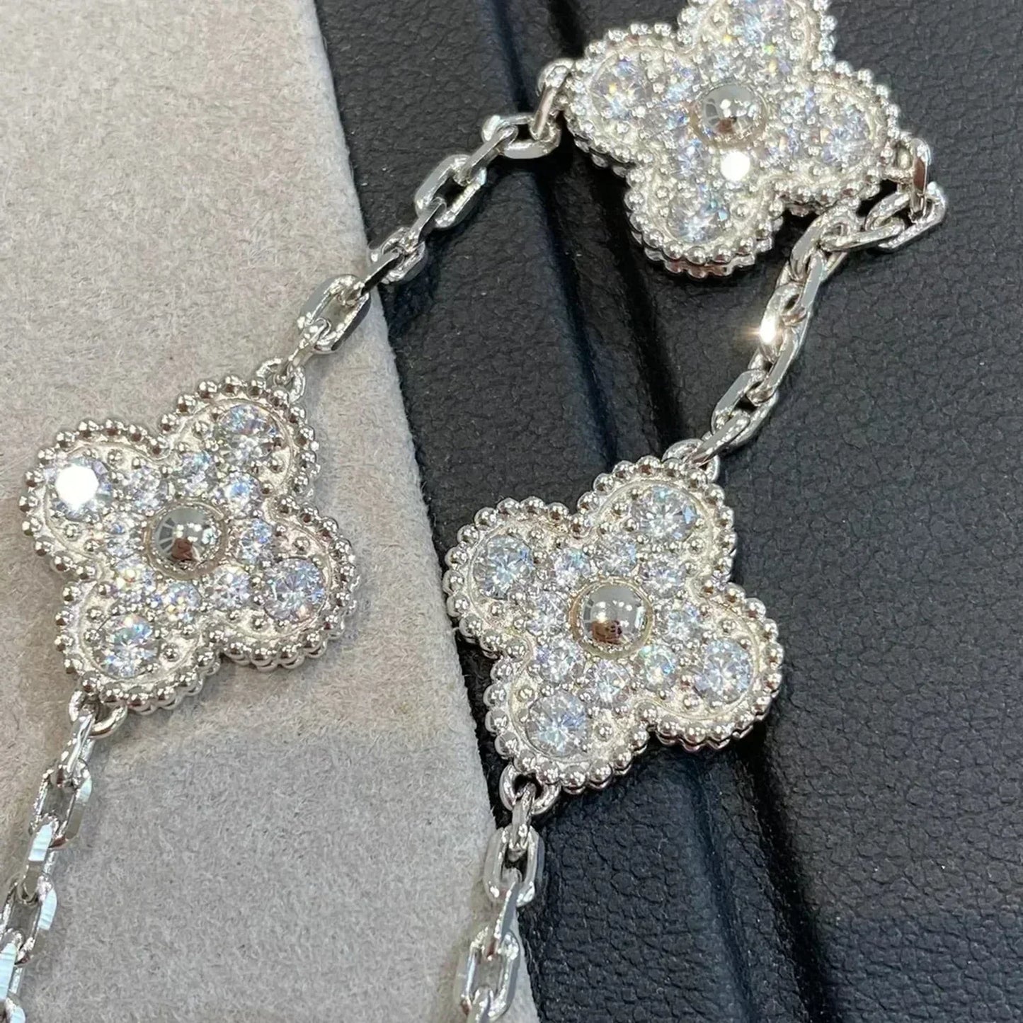 [Lucky Star]CLOVER 5 MOTIFS  DIAMOND BRACELET SILVER