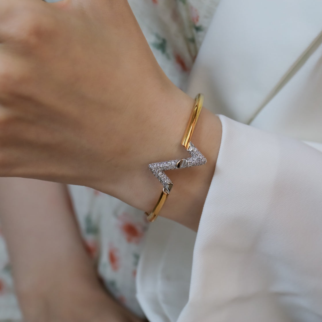 [Lucky Star]VOLTE UPSITE DOWN GOLD DIAMOND BRACELET