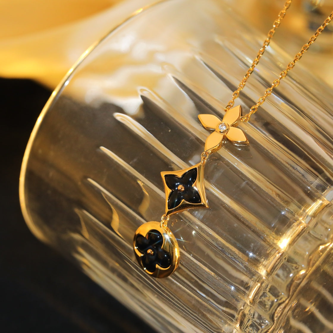 [Lucky Star]STAR AND SUN ONYX PINK GOLD NECKLACE