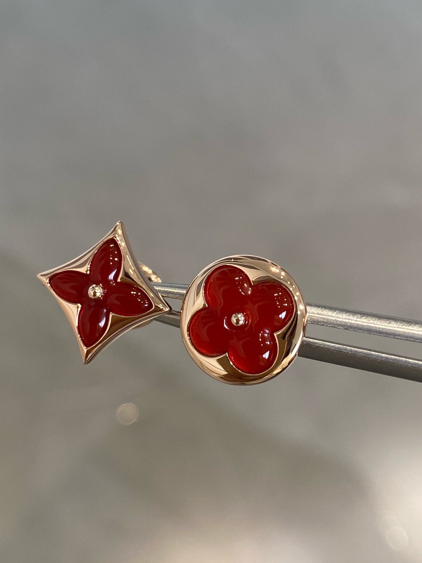 [Lucky Star]STAR AND SUN PINK GOLD CARNELIAN STUD EARRINGS