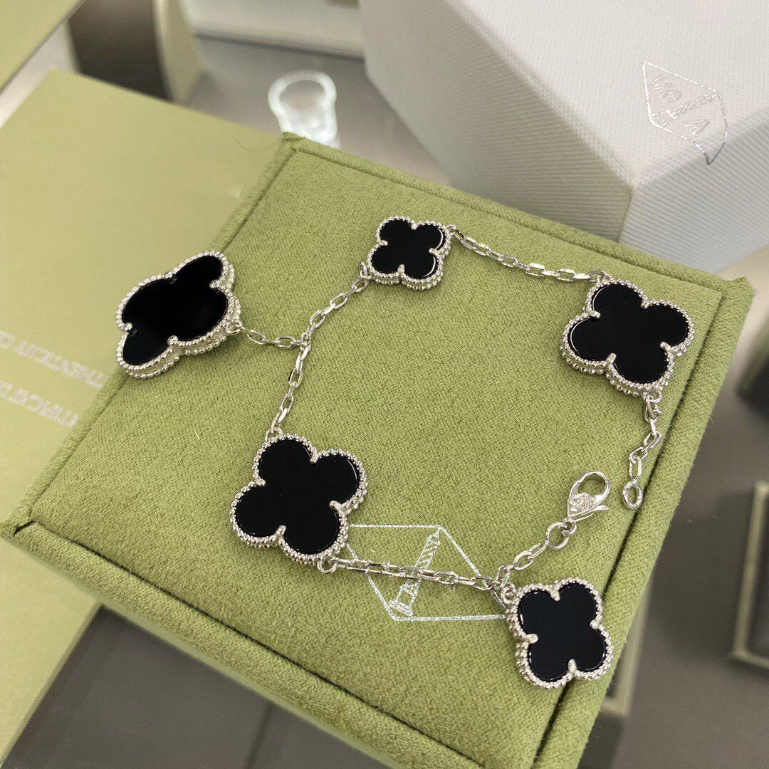 [Lucky Star]CLOVER 5 MOTIFS SIVLER ONYX BRACELET