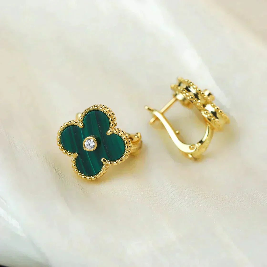 [Lucky Star]CLOVER MEDIUM 1 MOTIFS MALACHITE DIAMOND EARRINGS