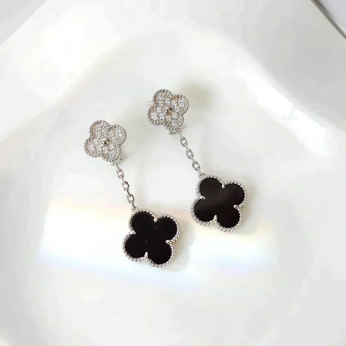 [Lucky Star]CLOVER 2 MOTIFS  DIAMOND ONYX EARRINGS SILVER