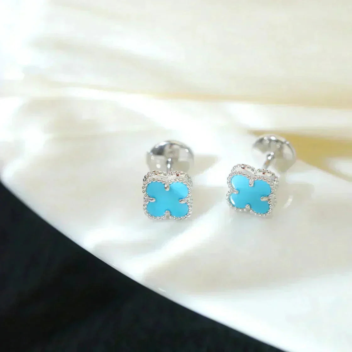 [Lucky Star]CLOVER MINI 9.5MM ONYX STUD EARRINGS SILVER