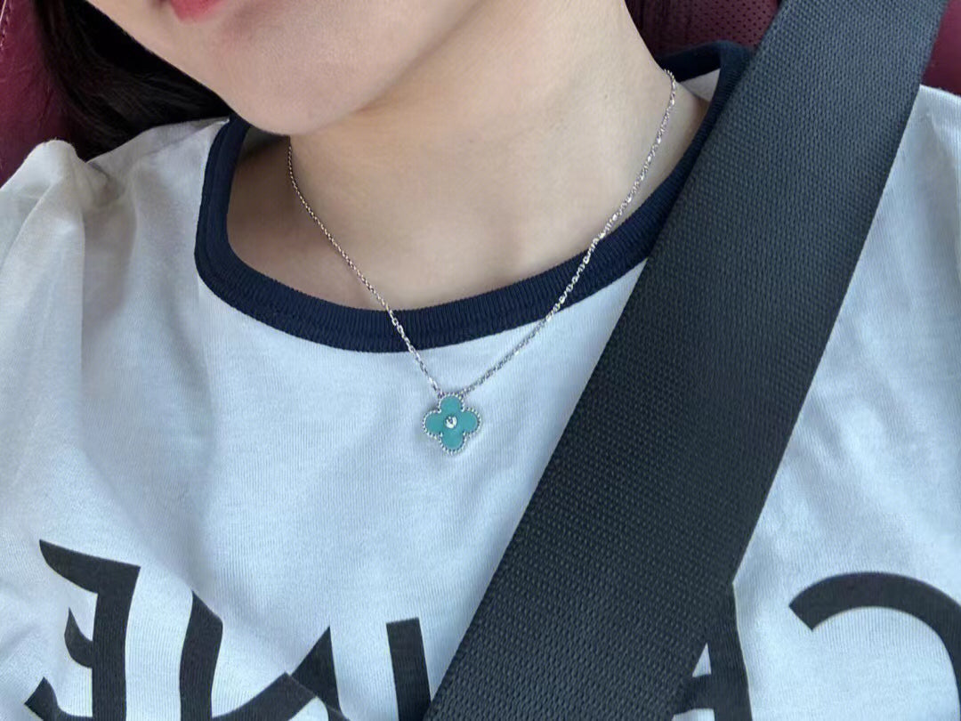 [Lucky Star]CLOVER 1 DIAMOND LIGHT BLUE SILVER NECKLACE
