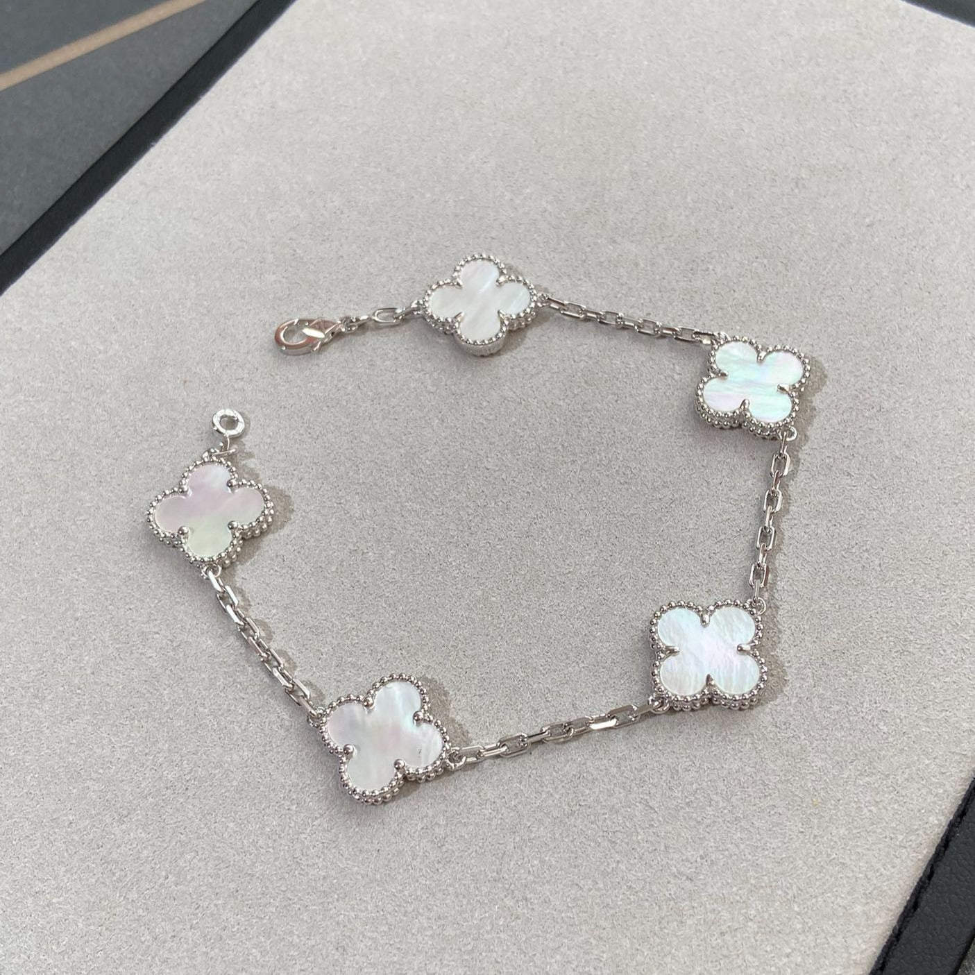 [Lucky Star]CLOVER SILVER MOP 5 MOTIF BRACELET