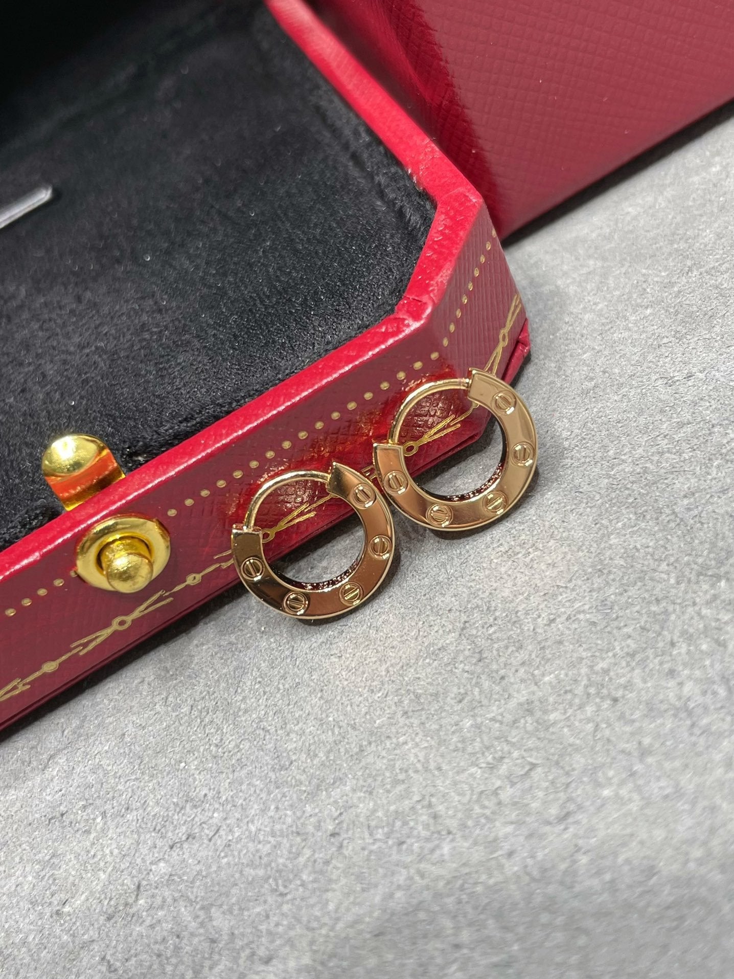 [Lucky Star]LOVE MINI EARRINGS