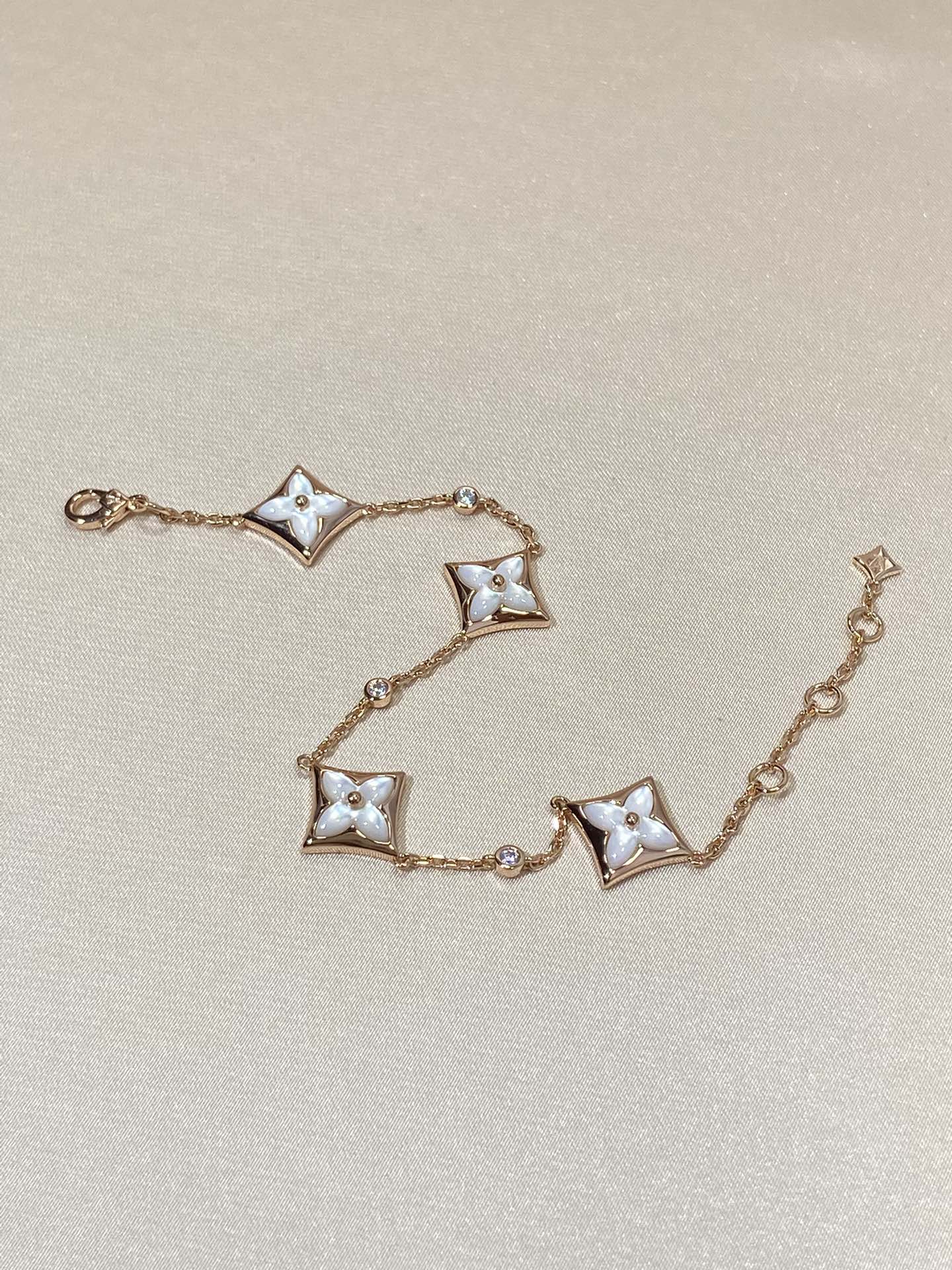 [Lucky Star]STAR 4 MOTIF MOP DIAMOND PINK GOLD BRACELET