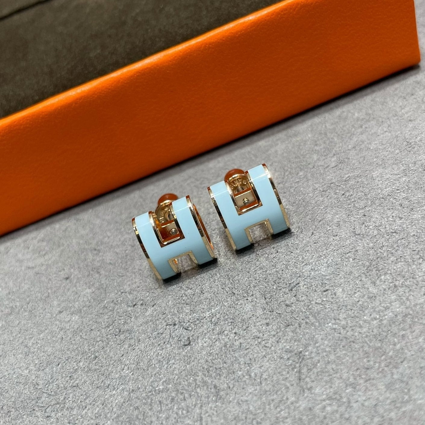 [Lucky Star]POP H SKY BLUE STUD EARRINGS