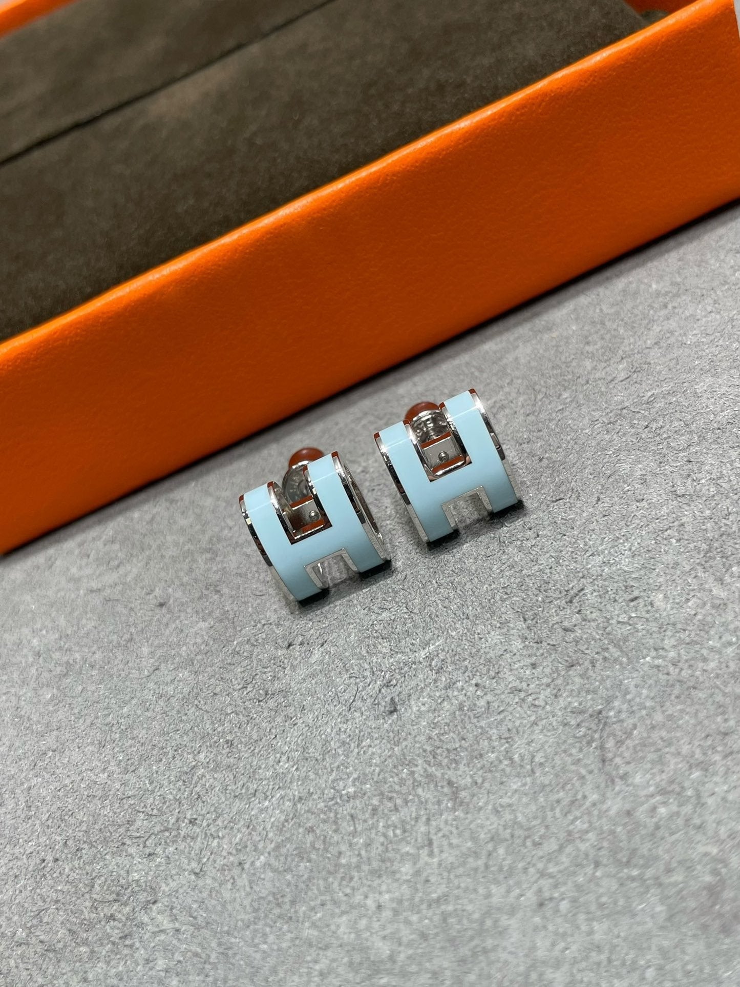 [Lucky Star]POP H SKY BLUE STUD EARRINGS