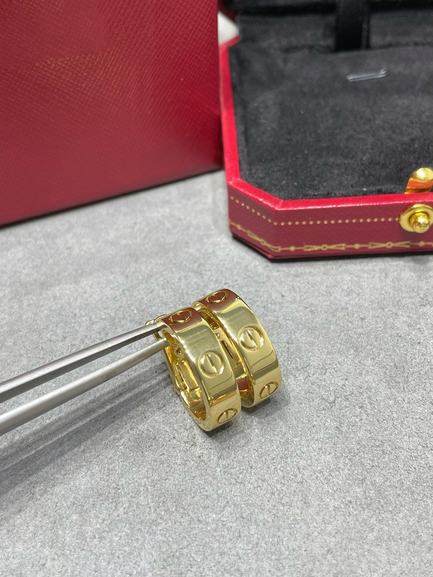 [Lucky Star]LOVE 5.5MM EARRINGS