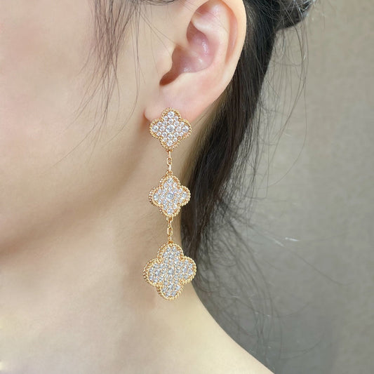 [Lucky Star]CLOVER 3 MOTIFS DIAMOND PAVED ROSE GOLD EARRINGS