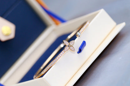 [Lucky Star]IDYLLE PINK GOLD OPEN BRACELET DIAMOND PAVED