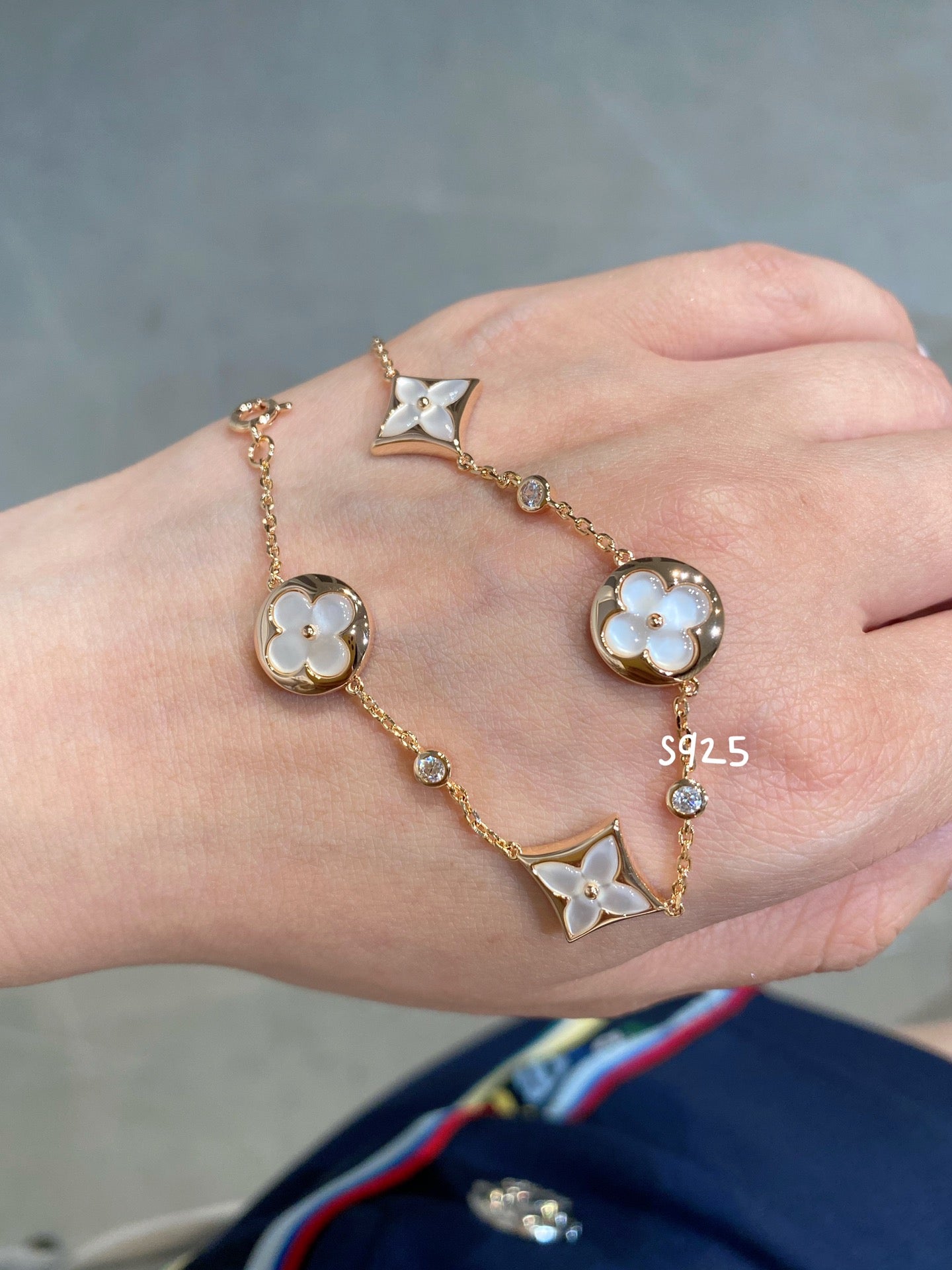 [Lucky Star]STAR AND SUN 4 MOTIF WHITE MOP PINK GOLD BRACELET