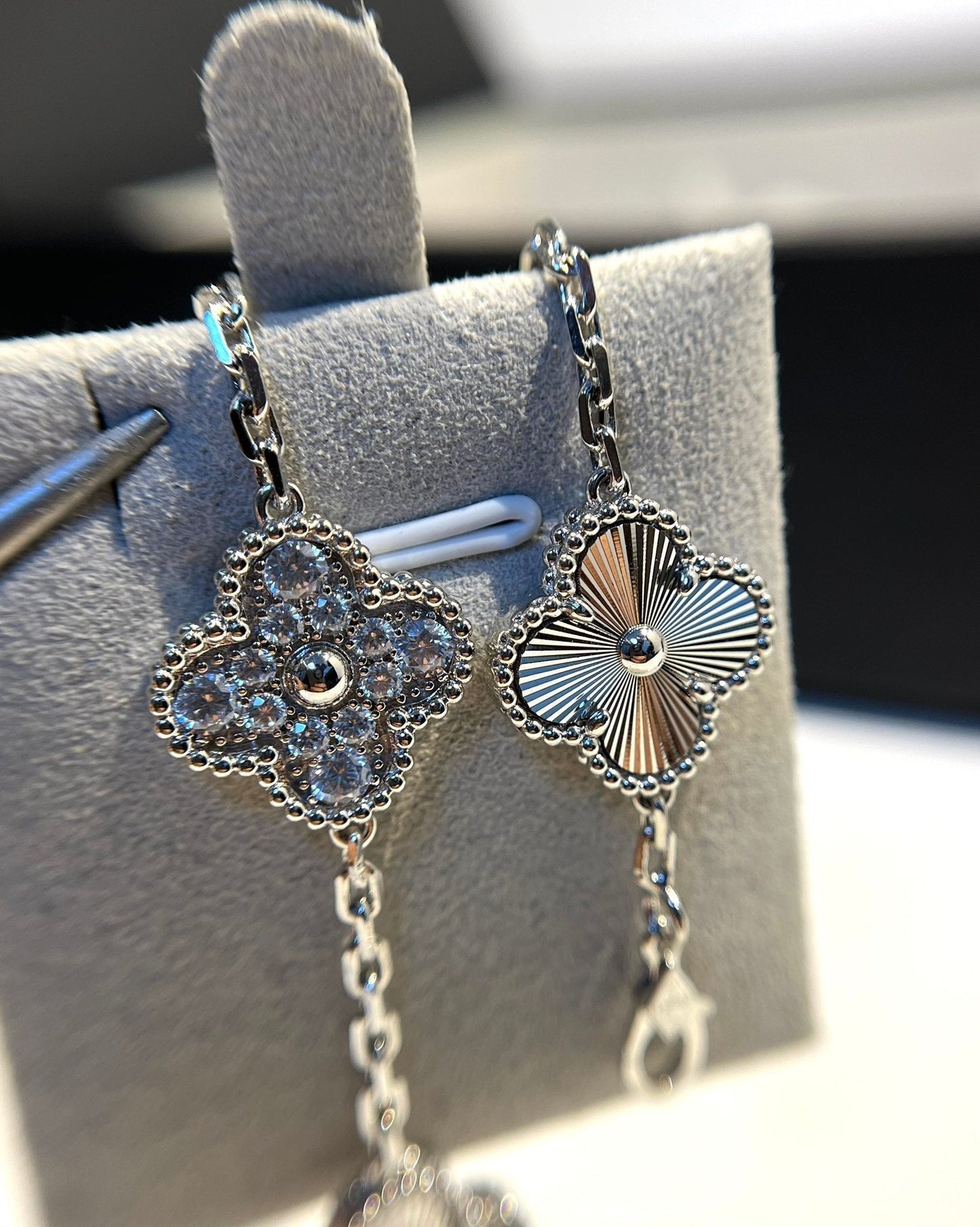 [Lucky Star]CLOVER 5 MOTIF SILVER DIAMOND BRACELET