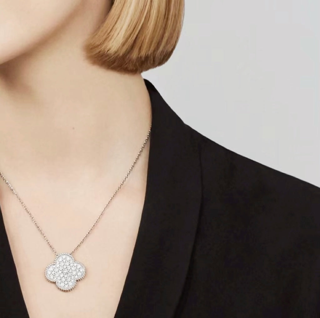 [Lucky Star]CLOVER 25MM LARGE PENDANT DIAMOND PAVED SILVER NECKLACE