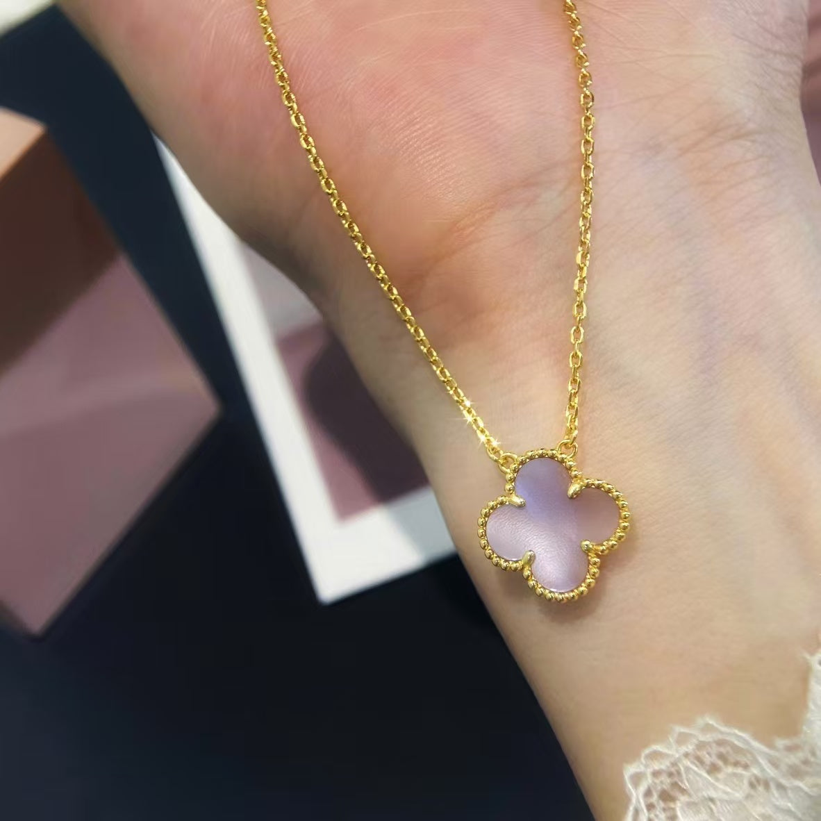 [Lucky Star]CLOVER 15MM PINK MOTHER-OF-PEARL NECKLACE