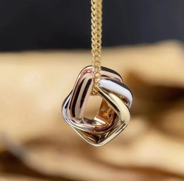 [Lucky Star]TRINITY NECKLACE GOLD SMALL MODEL