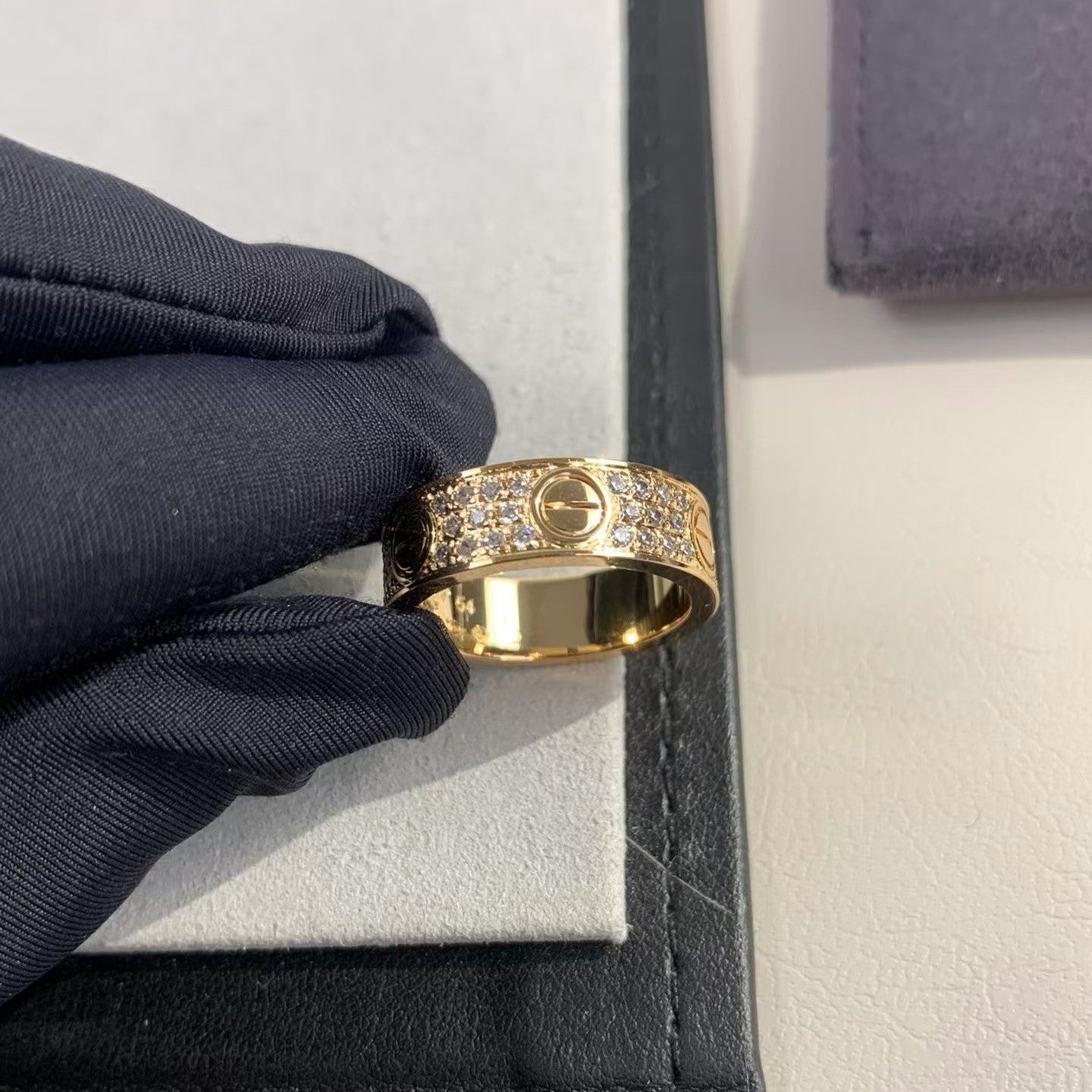 [Lucky Star]LOVE RING 5.5MM DIAMONDS PAVED