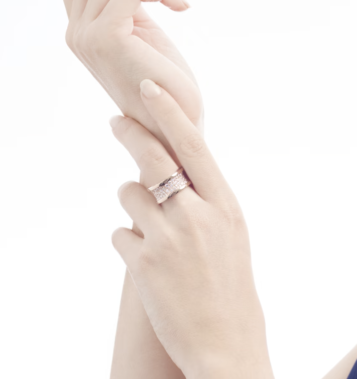 [Lucky Star]ZERO 1 WITH PAVED DIAMONDS ON THE SPIRAL RING