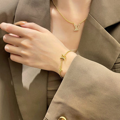 [Lucky Star]LOGO STAR MOTIF GOLD BRACELET