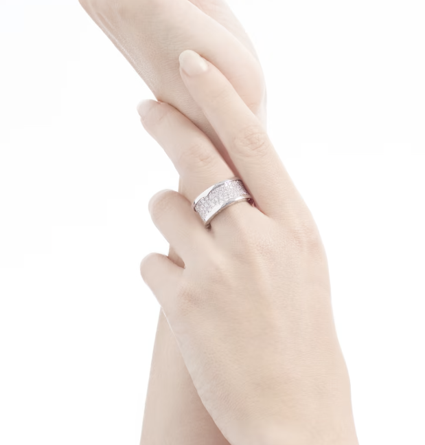 [Lucky Star]ZERO 1 WITH PAVED DIAMONDS ON THE SPIRAL RING