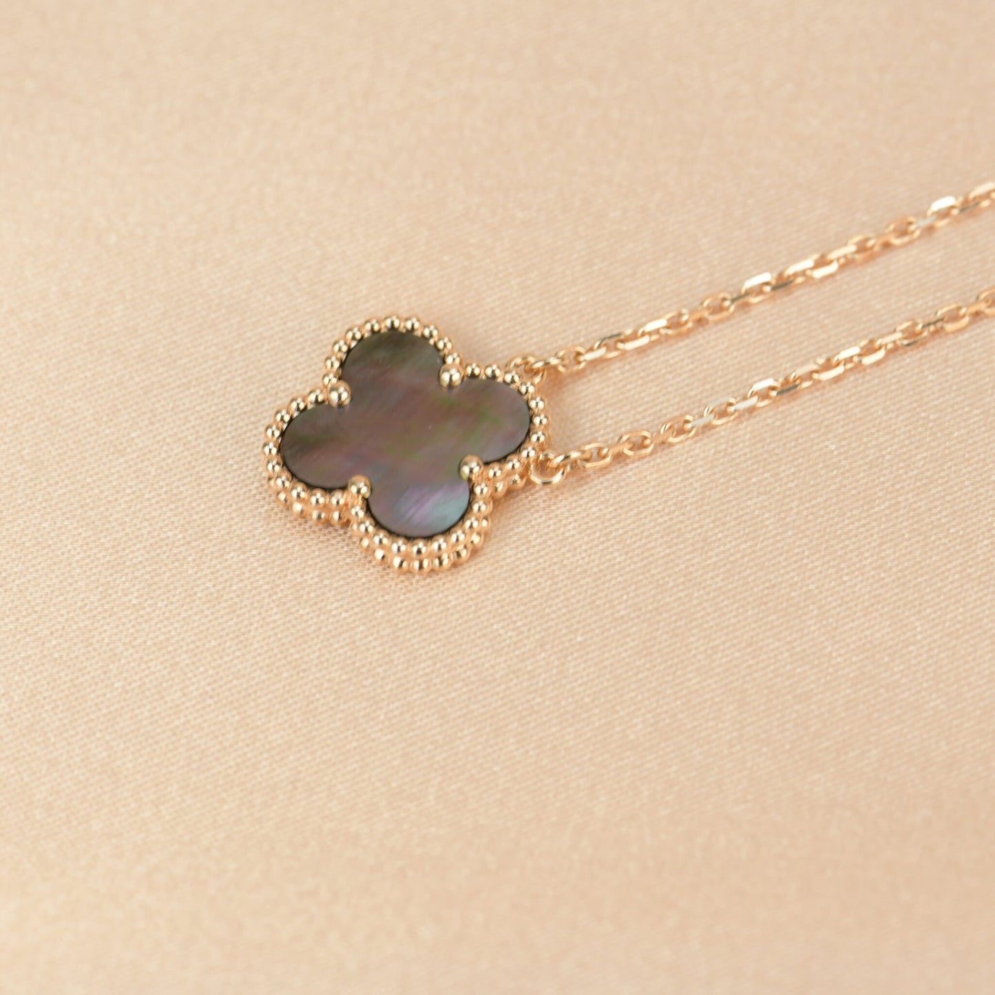 [Lucky Star]CLOVER 15MM  GRAY MOTHER OF PEARL NECKLACE