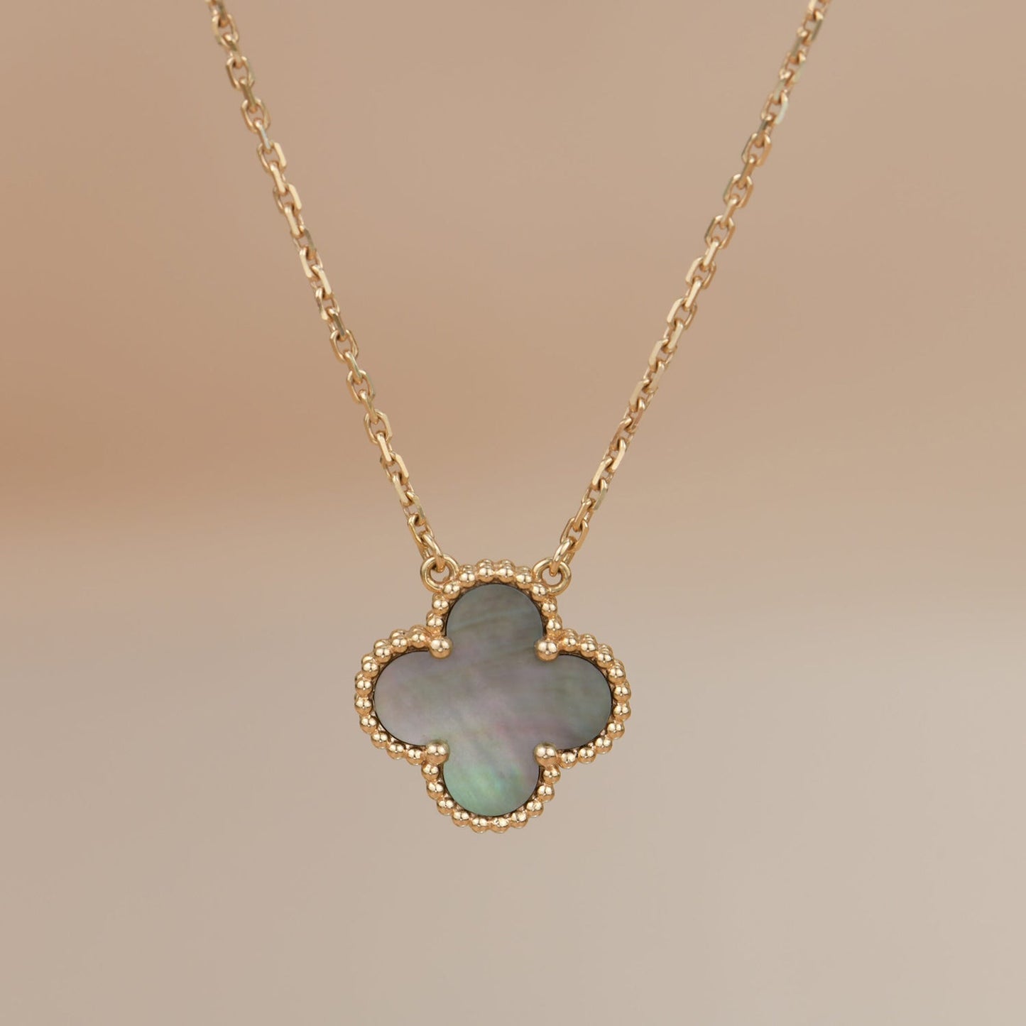 [Lucky Star]CLOVER 15MM  GRAY MOTHER OF PEARL NECKLACE
