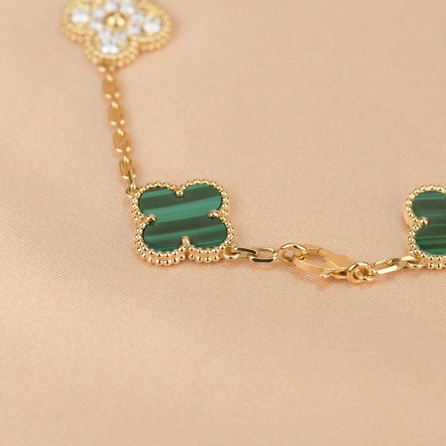 [Lucky Star]CLOVER  5 MOTIF MALACHITE DIAMOND BRACELET
