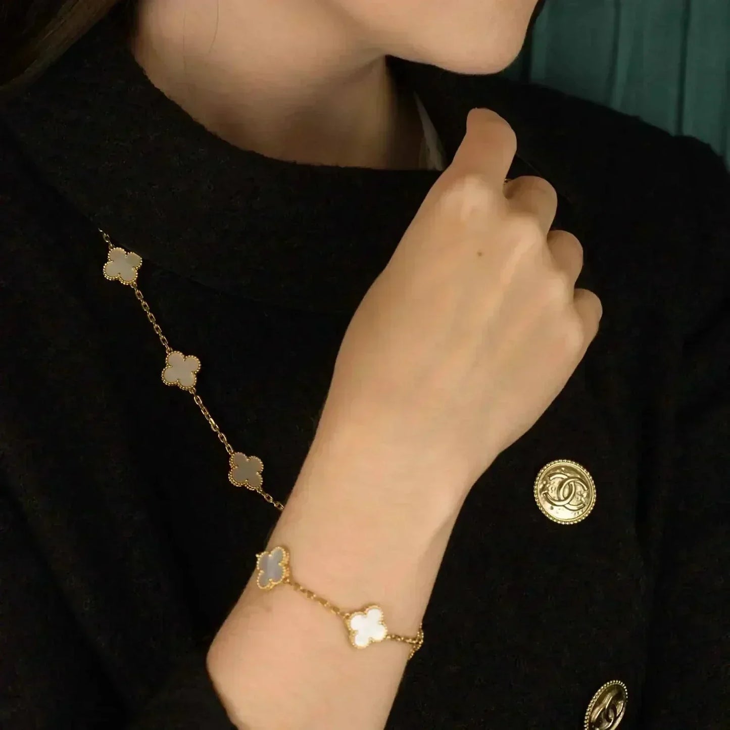 [Lucky Star]CLOVER  5 MOTIF WHITE MOP BRACELET