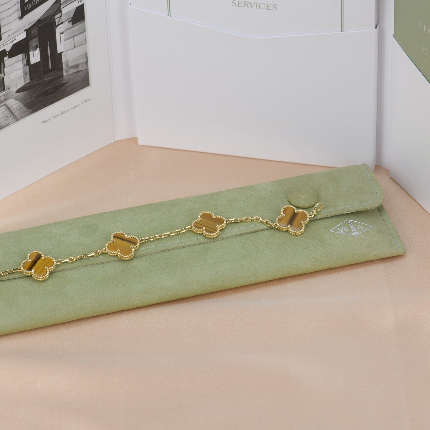[Lucky Star]CLOVER  5 MOTIFS TIGER EYE BRACELET
