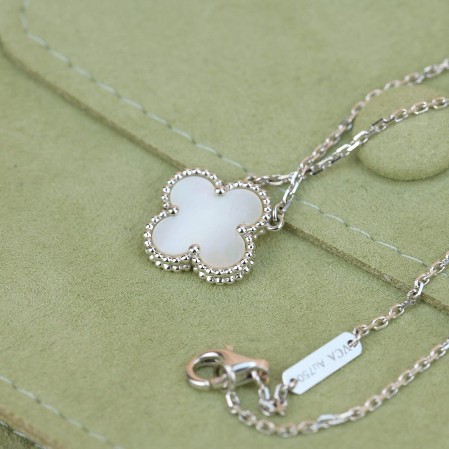 [Lucky Star]CLOVER  15MM WHITE MOTHER-OF-PEARL SILVER