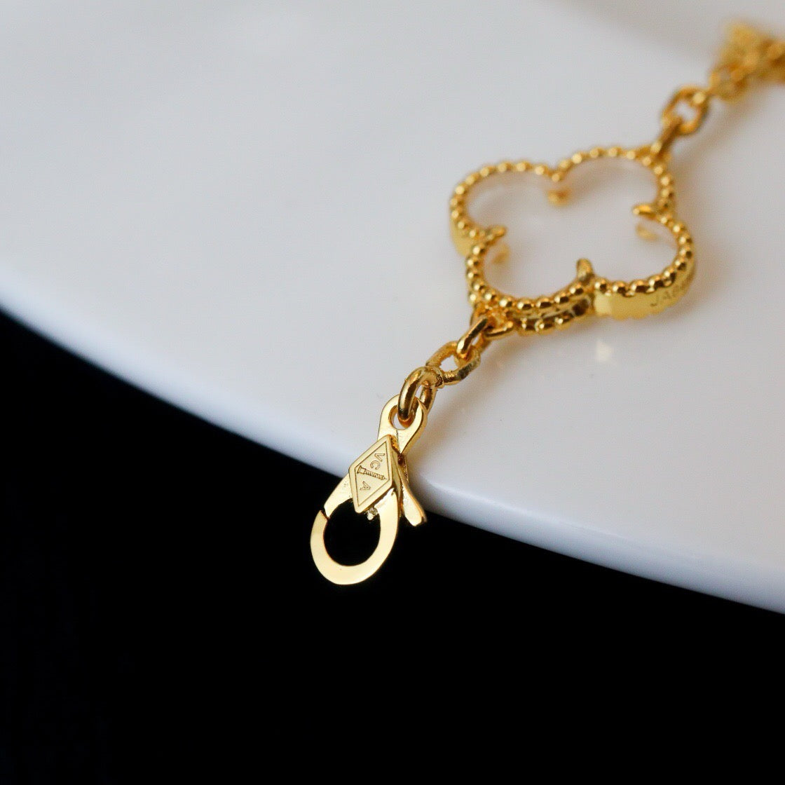 [Lucky Star]CLOVER 5 MOTIF ROCK CRYSTAL PINK GOLD BRACELET
