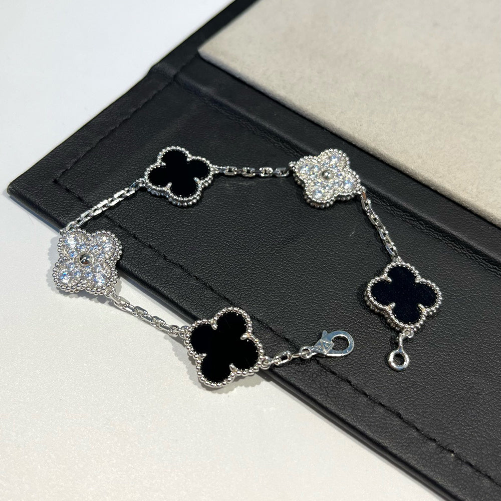 [Lucky Star]CLOVER 5 MOTIF ONYXS DIAMOND BRACELET SILVER