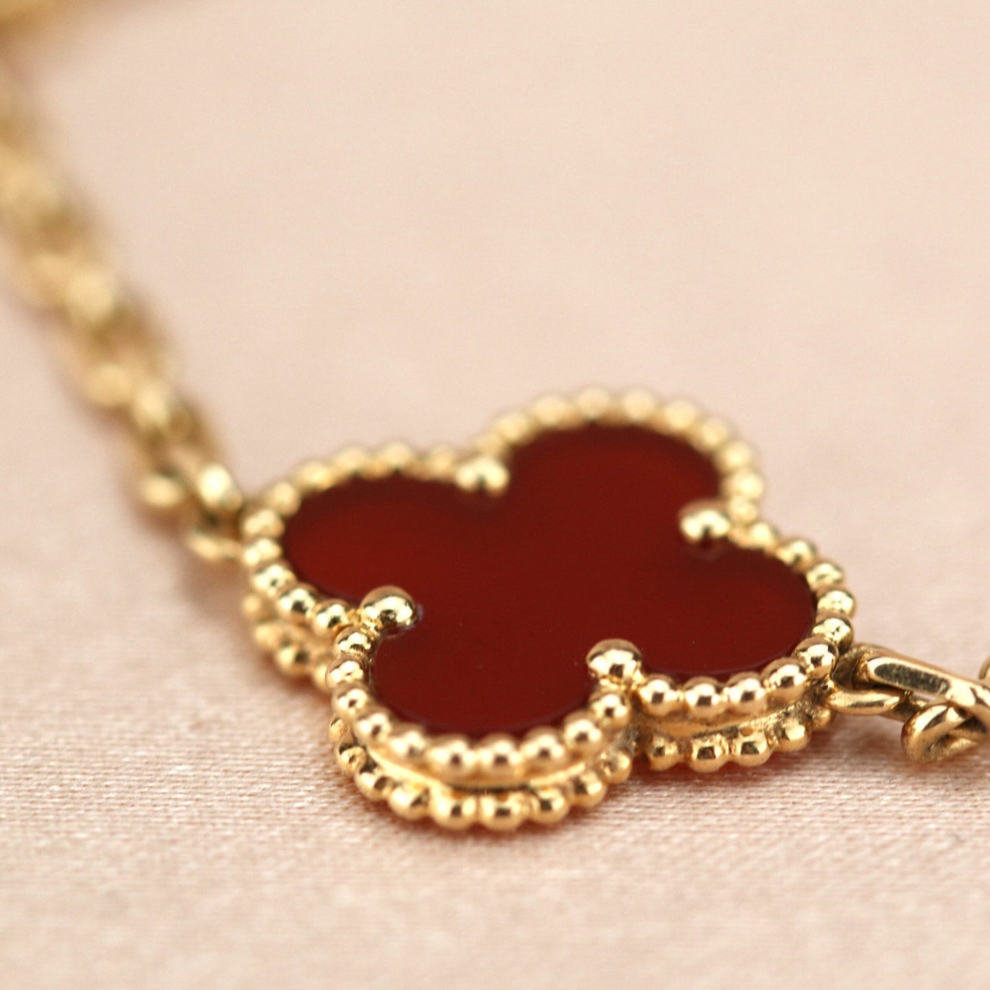 [Lucky Star]CLOVER 5 MOTIFS RED AGATE  BRACELET